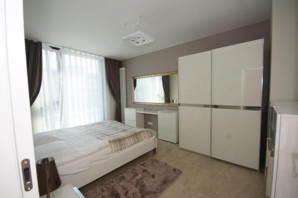 Apartamenty Triston Park Warsaw Room photo